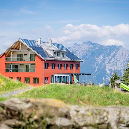 Hotel Restaurant Berghaus Malbun Buchserberg بيوشس المظهر الخارجي الصورة