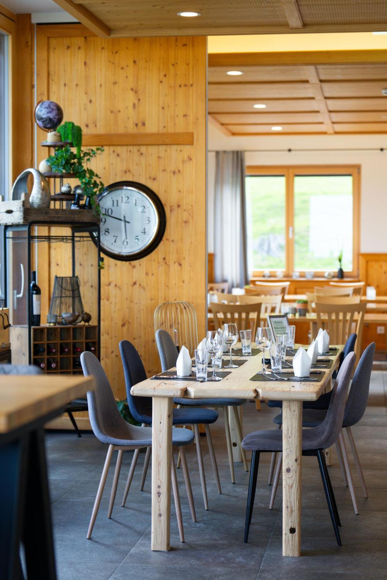 Hotel Restaurant Berghaus Malbun Buchserberg بيوشس المظهر الخارجي الصورة
