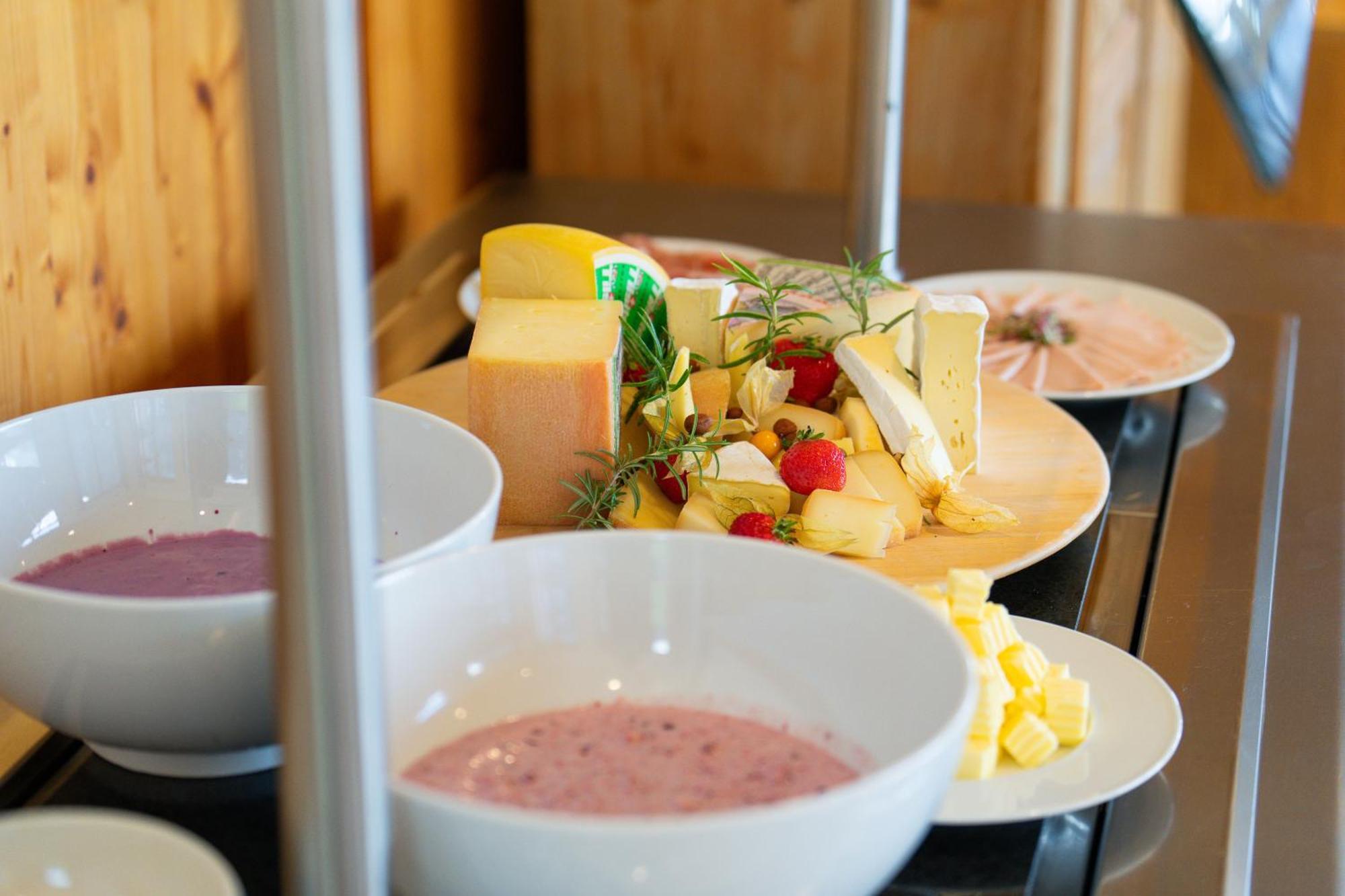 Hotel Restaurant Berghaus Malbun Buchserberg بيوشس المظهر الخارجي الصورة