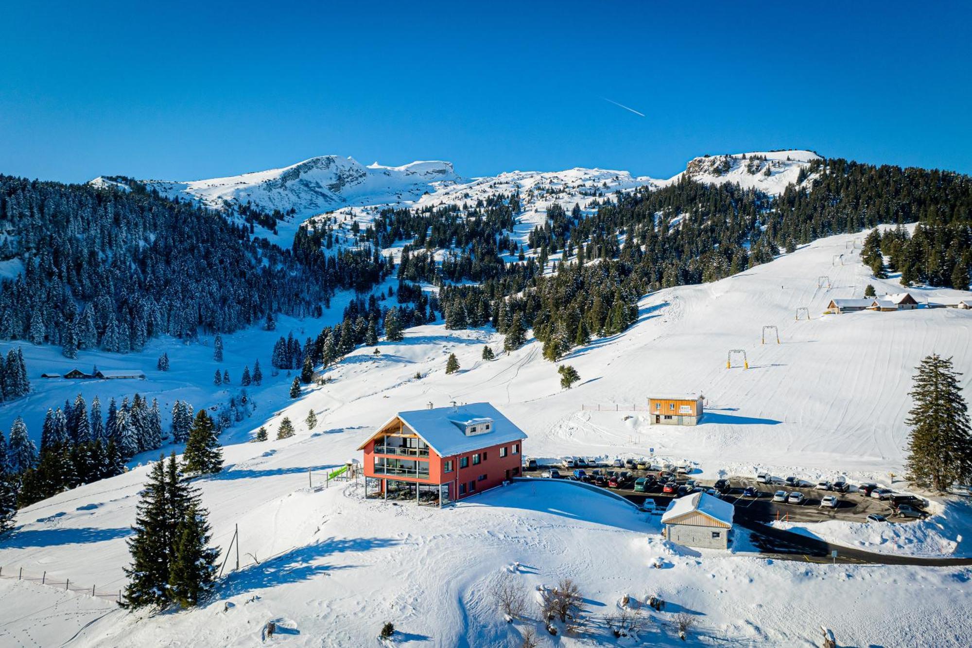 Hotel Restaurant Berghaus Malbun Buchserberg بيوشس المظهر الخارجي الصورة