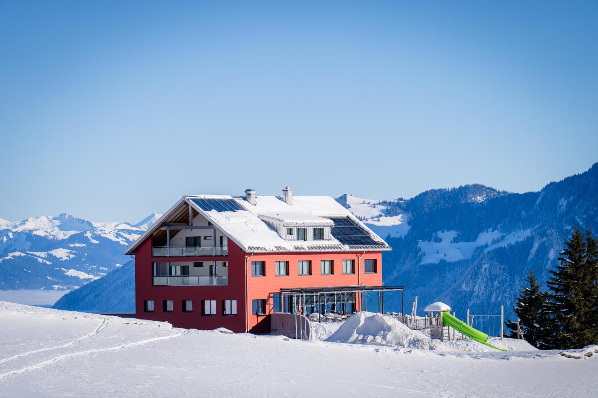 Hotel Restaurant Berghaus Malbun Buchserberg بيوشس المظهر الخارجي الصورة